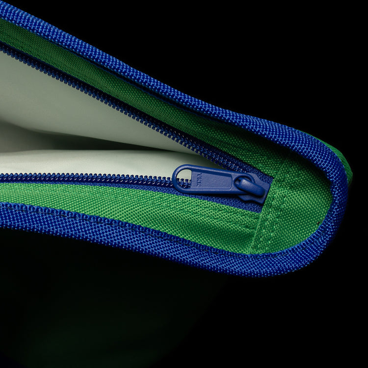 Last Resort AB x Julian Smith - Cooler Bag Color : Kelly Green / Klein Blue