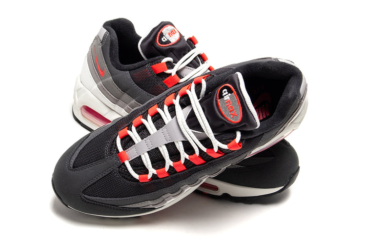 Nike - Air Max 95 Big Bubble
Style # IV6425-060
Color : Anthracite / Solar Red / LT Graphite