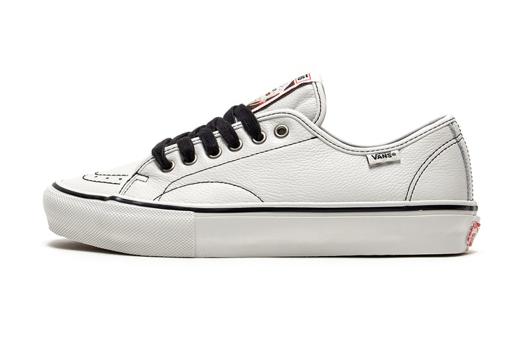 Vans - Ave Classic VCU x Hockey
Style # VN000Z97WHT1
Color : White