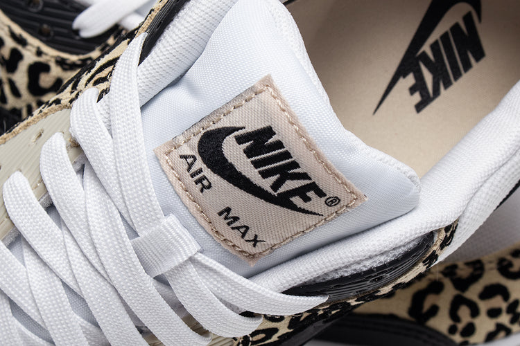 Nike - Women's Air Max 90
Style # IF1619-100
Color : White / Black / Sand Drift / Hemp