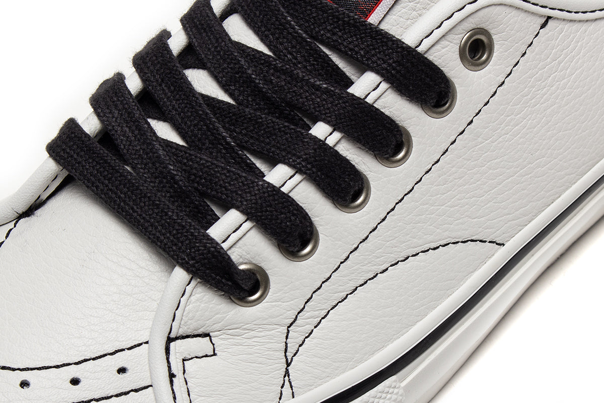 Vans - Ave Classic VCU x Hockey
Style # VN000Z97WHT1
Color : White