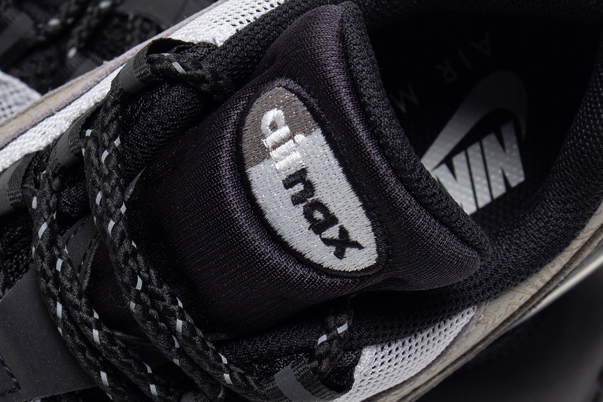 Nike - Air Max 95 Big Bubble
Style # IR0802-100
Color : White / Black / LT Graphite / LT Charcoal