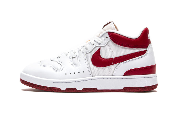 Nike | Attack Style # FB8938-100 Color : White / Red Crush