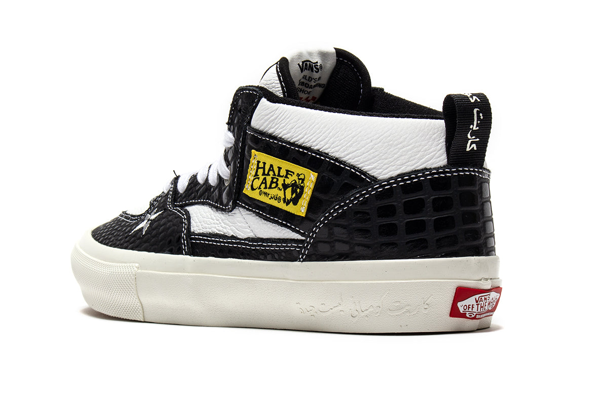 Vans | Skate Half Cab x Carpet Style # VN0A2Z341KP1 Color : Black / Marshmallow