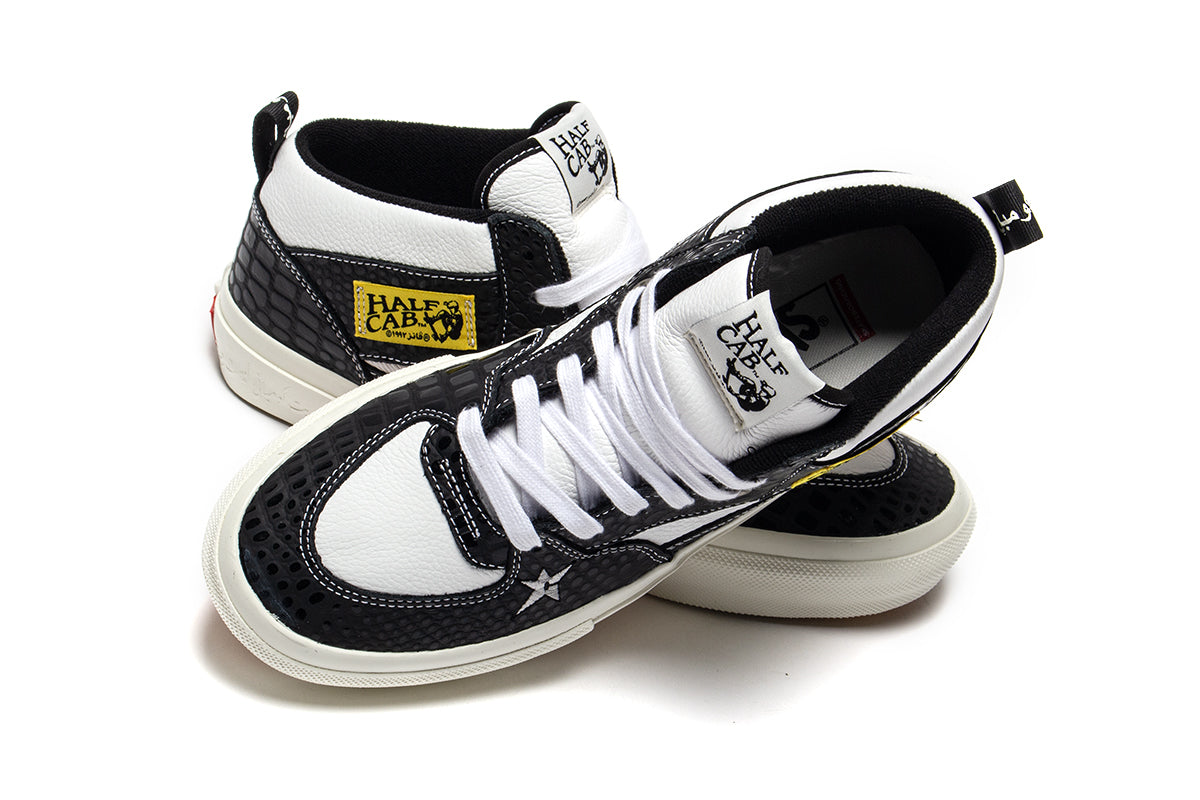 Vans | Skate Half Cab x Carpet Style # VN0A2Z341KP1 Color : Black / Marshmallow