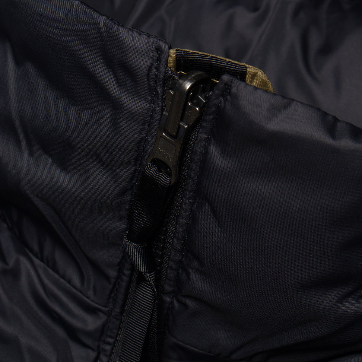 The North Face - 1996 Retro Nuptse Jacket
Style # NF0A3C8DRL51
Color : Caraway Seed / TNF Black