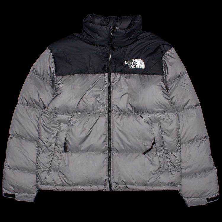 The North Face - 1996 Retro Nuptse Jacket
Style # NF0A3C8DRPI1
Color : Smoked Pearl / TNF Black