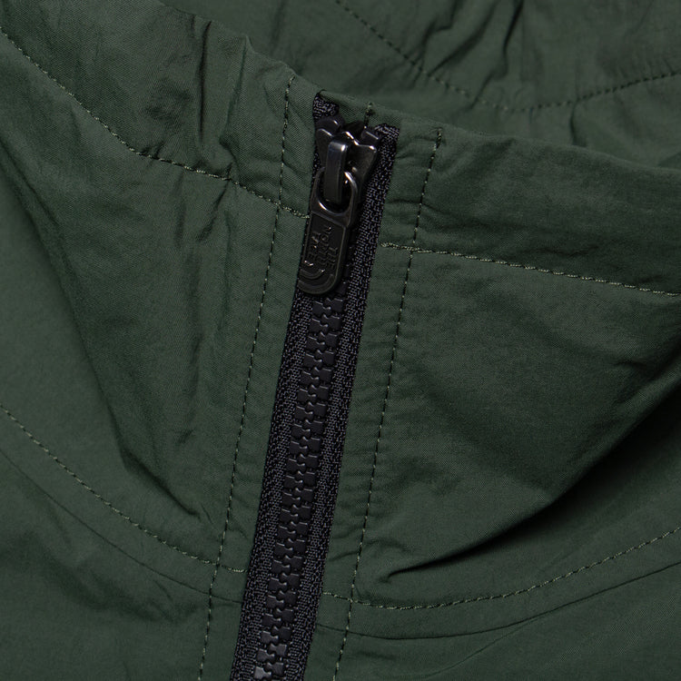 The North Face - Red Box Nylon Fleece Lined Jacket
Style # NF0A8HDKNLW1
Color : Bottle Green