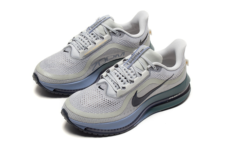 Nike - Pegasus Premium
Style # HQ2592-017
Color : Grey Mist / Dark Obsidian / Mineral Slate