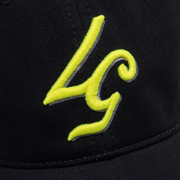 Limosine - 57 Trucker Hat
Color : Black / Dark Grey