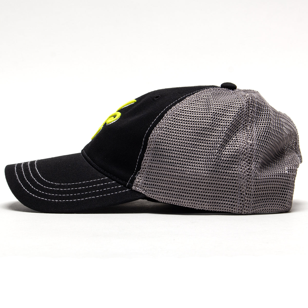 Limosine - 57 Trucker Hat
Color : Black / Dark Grey
