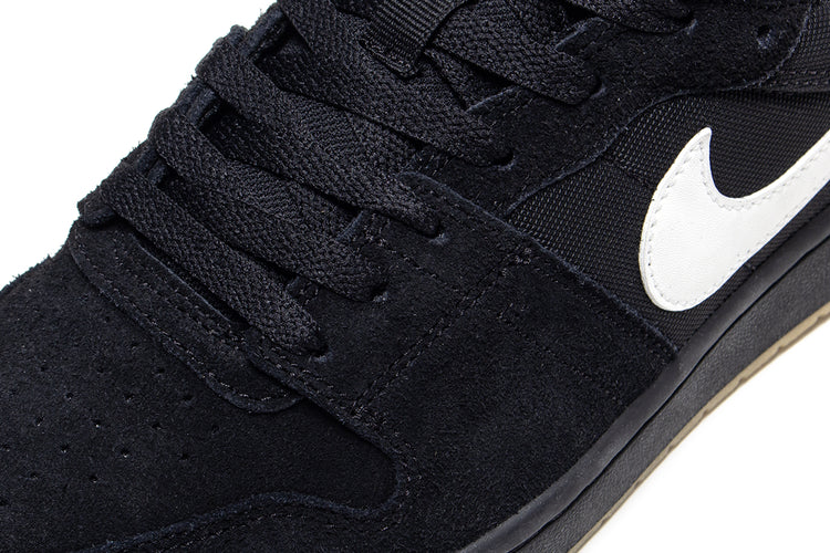 Nike SB - Code 58
Style # IB0108-001
Color : Black / Summit White / Black / Gum Light Brown