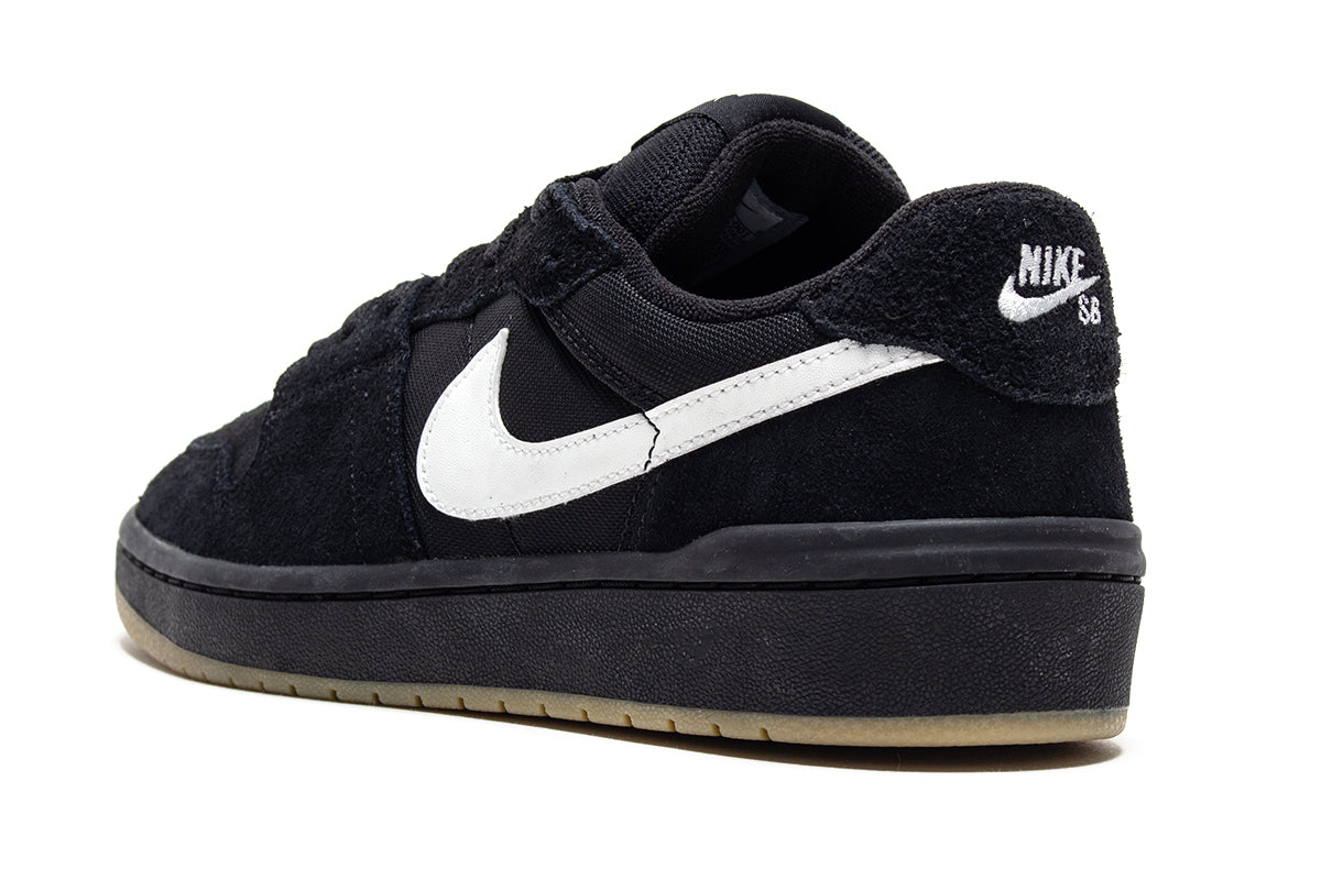 Nike SB - Code 58
Style # IB0108-001
Color : Black / Summit White / Black / Gum Light Brown
