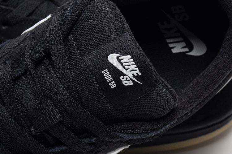Nike SB - Code 58
Style # IB0108-001
Color : Black / Summit White / Black / Gum Light Brown