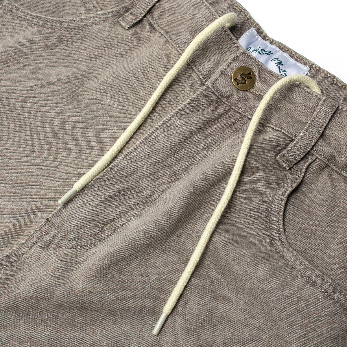 Cash Only - Aleka Denim Jeans
Color : Vintage Grey