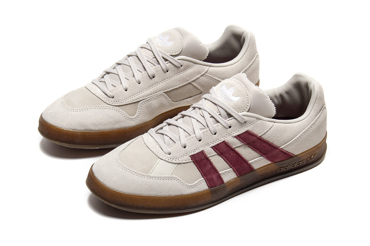 Adidas - Aloha Super
Style # JQ1043
Color : Alumina / Shadow Red / Gum