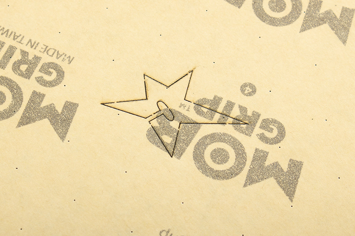 Carpet Company x Mob Grip Tape
Color : Black