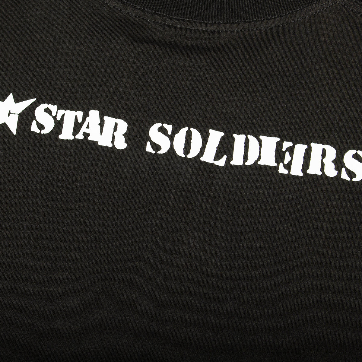 Carpet Company - C-Star T-Shirt
Color : Black / Camo