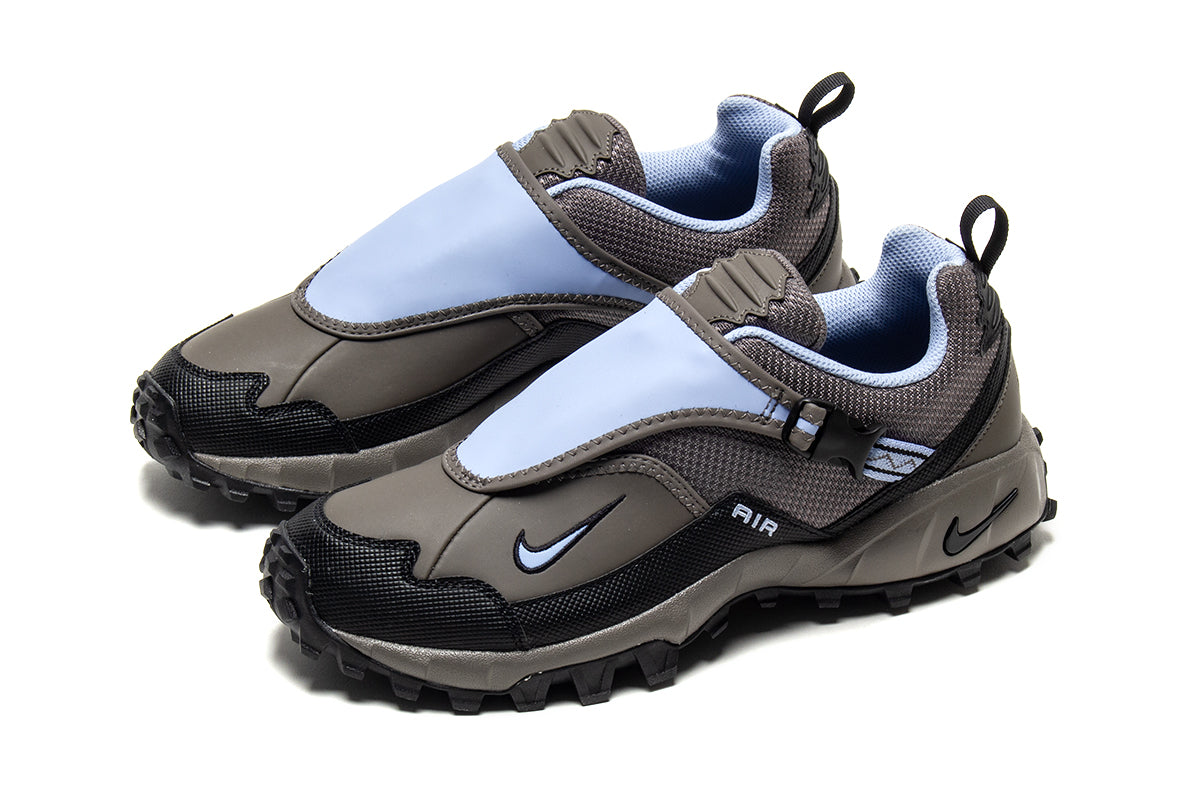 Nike - ACG Phassad
Style # HM7133-200
Color : Cave Stone / Aluminum / Black