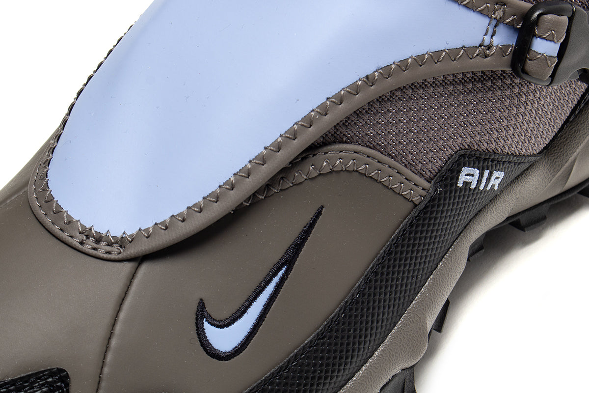 Nike - ACG Phassad
Style # HM7133-200
Color : Cave Stone / Aluminum / Black