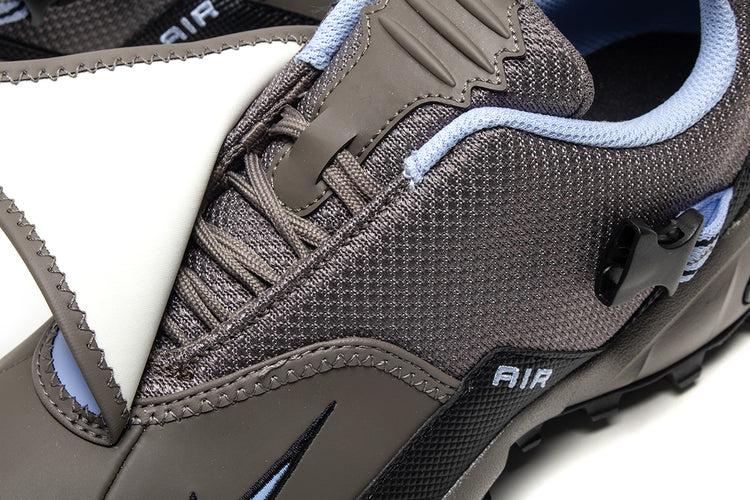 Nike - ACG Phassad
Style # HM7133-200
Color : Cave Stone / Aluminum / Black