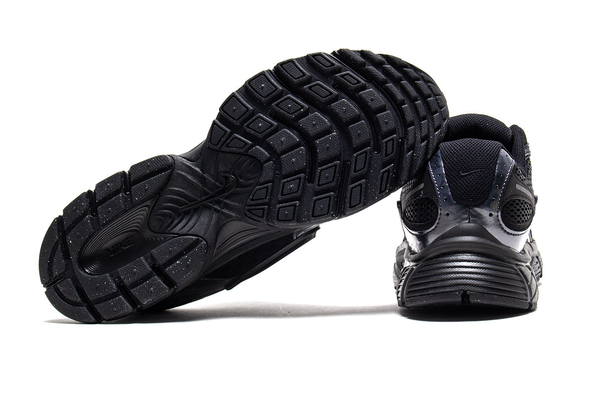 Nike - V5 RNR
Style # HJ5228-001
Color : Black