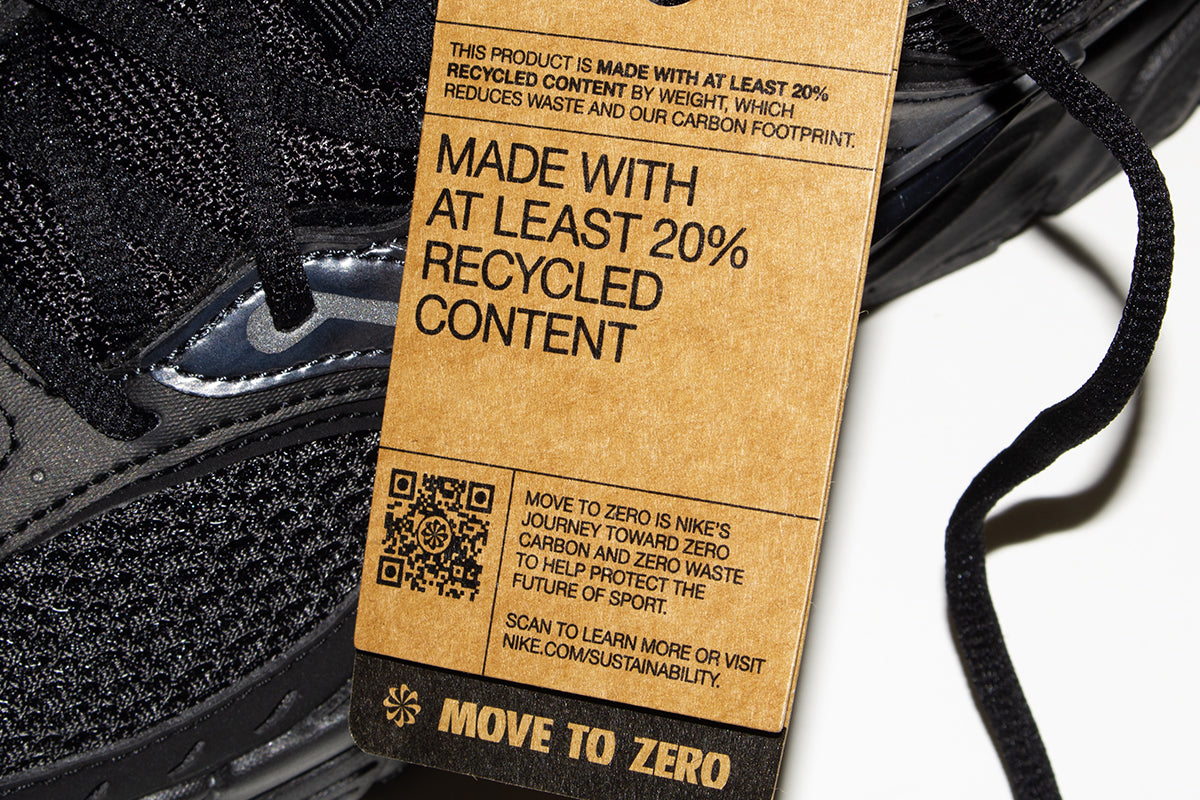 Nike - V5 RNR
Style # HJ5228-001
Color : Black