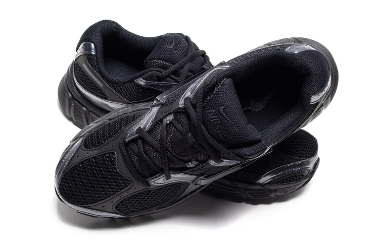 Nike - V5 RNR
Style # HJ5228-001
Color : Black