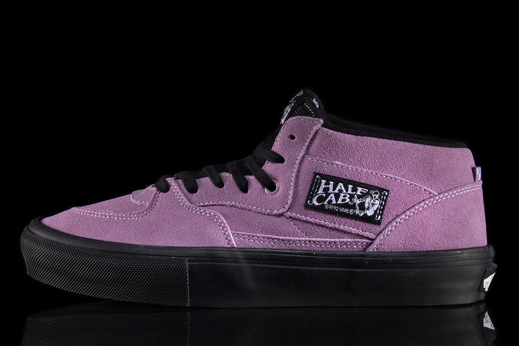 Vans | Skate Half Cab Style # VN0A2Z34YHI1 Color : Lavender Fog / Black