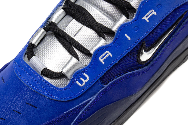 Nike SB - Air Max Ishod
Style # IR1887-400
Color : Blue Void / Metallic Silver / Radiant Blue