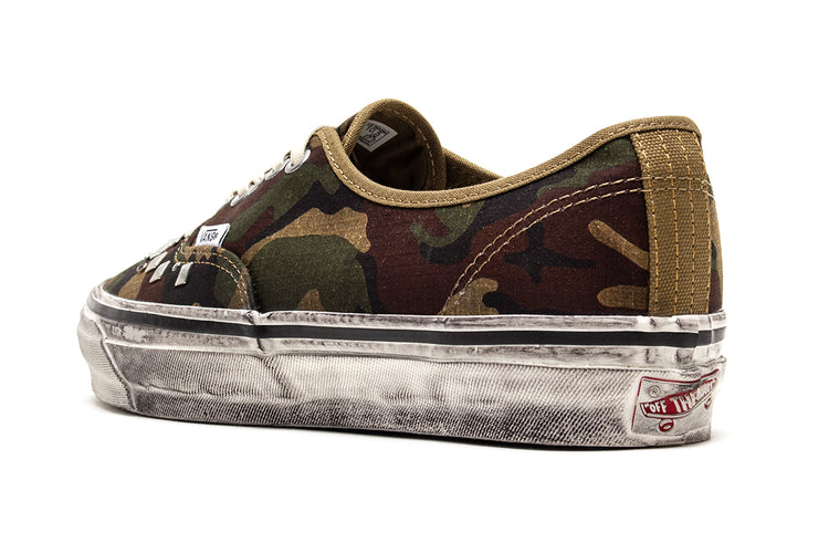 Vans OTW - LX Authentic 44
Style # VN000D9NWVD1
Color : Combat Dark Green