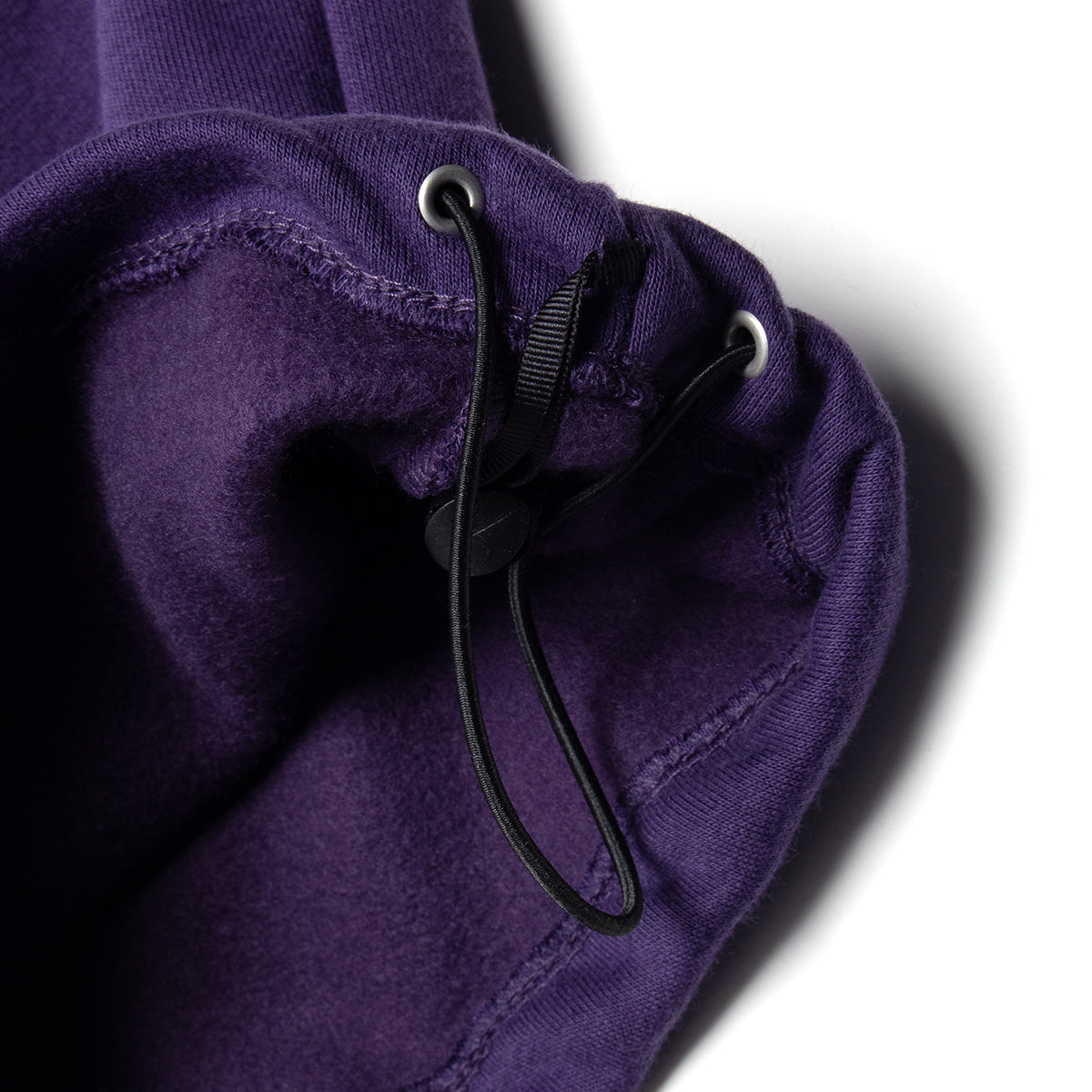 The North Face - Women's Redbox Sweatpants
Style # NF0A8EG21JI1
Color : Eternal Purple