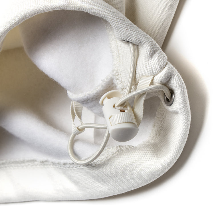 The North Face - Women's Redbox Sweatpants
Style # NF0A8EG2QLI1
Color : White Dune