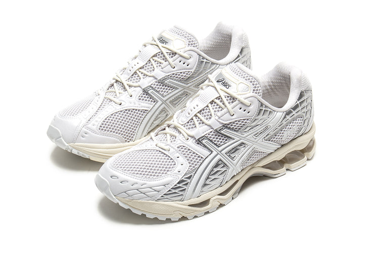 Asics - Gel-Nimbus 10.1
Style # 1203A761.100
Color : White / Pure Silver