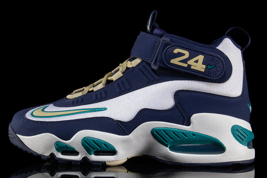 Nike - Air Griffey Max 1&nbsp;
Style # IV6299-410
Color : Midnight Navy / Team Gold / Fresh Water