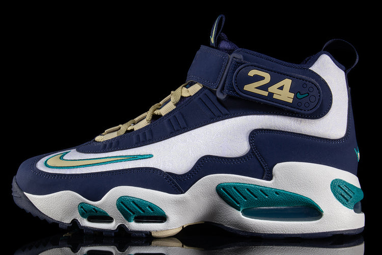 Nike - Air Griffey Max 1&nbsp;
Style # IV6299-410
Color : Midnight Navy / Team Gold / Fresh Water