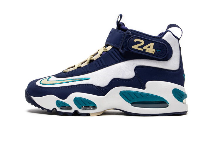 Nike - Air Griffey Max 1&nbsp;
Style # IV6299-410
Color : Midnight Navy / Team Gold / Fresh Water
