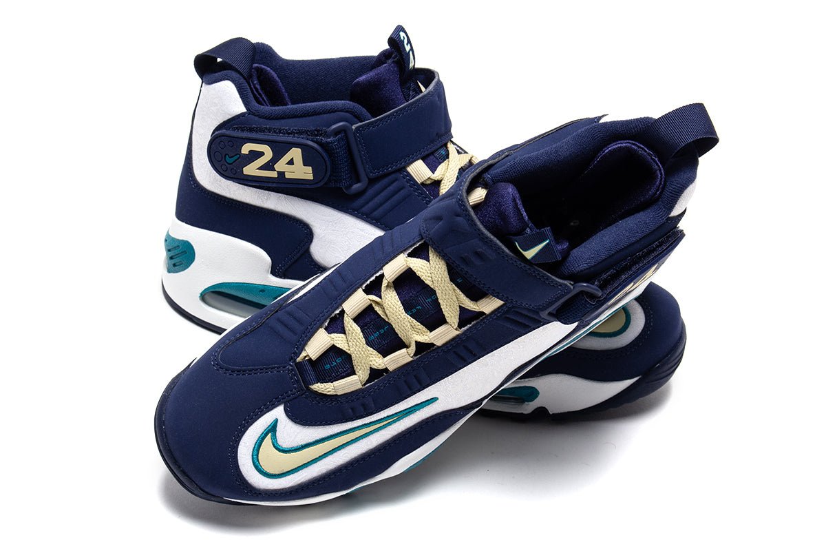 Nike - Air Griffey Max 1&nbsp;
Style # IV6299-410
Color : Midnight Navy / Team Gold / Fresh Water