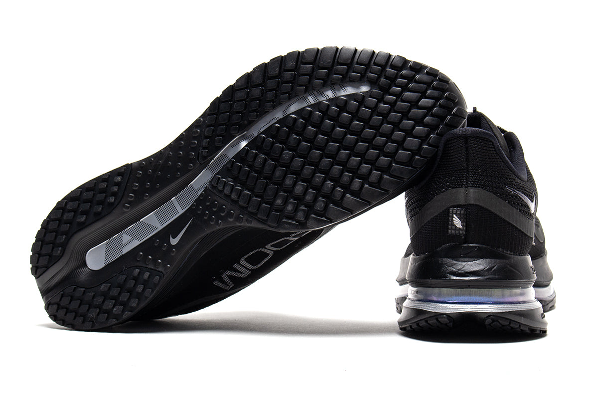 Nike - Pegasus Premium
Style # HQ2592-005
Color : Black / Black / Metallic Silver