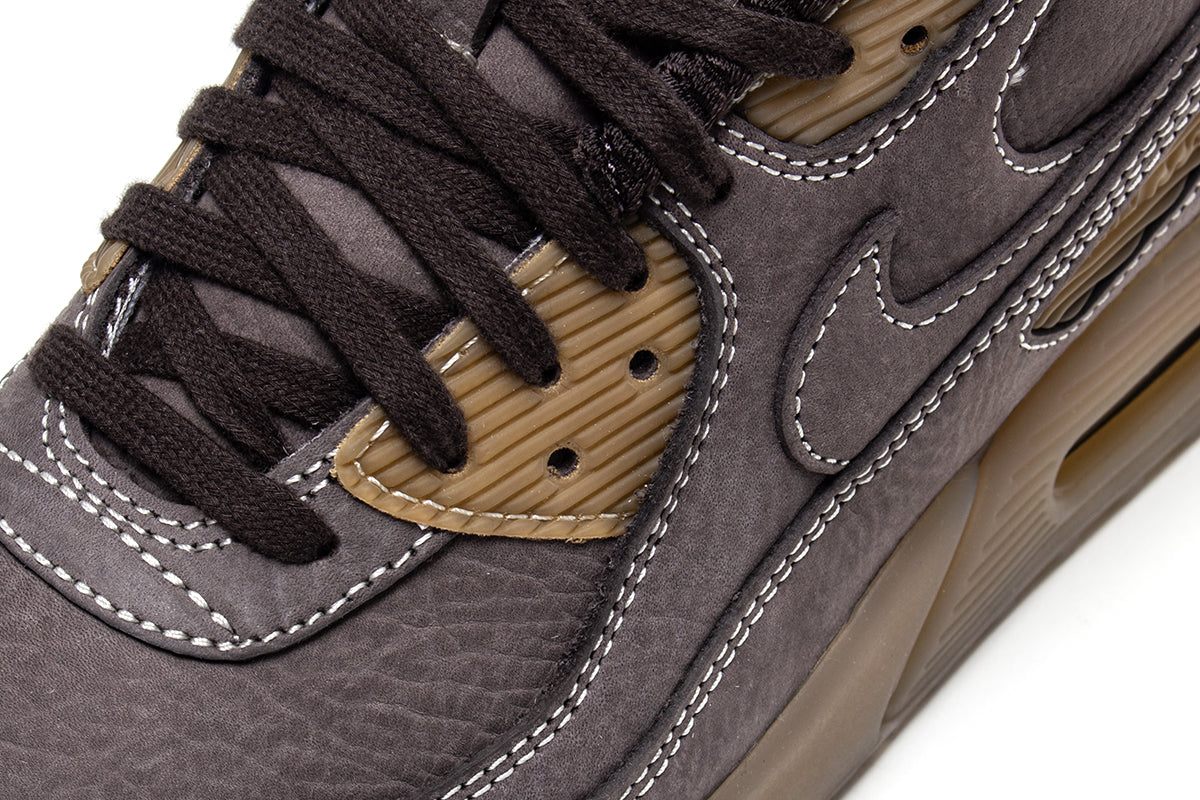 Nike - Air Max 90 SP
Style # IR1953-200
Color : Shadow Brown / Shadow Brown / Buff
