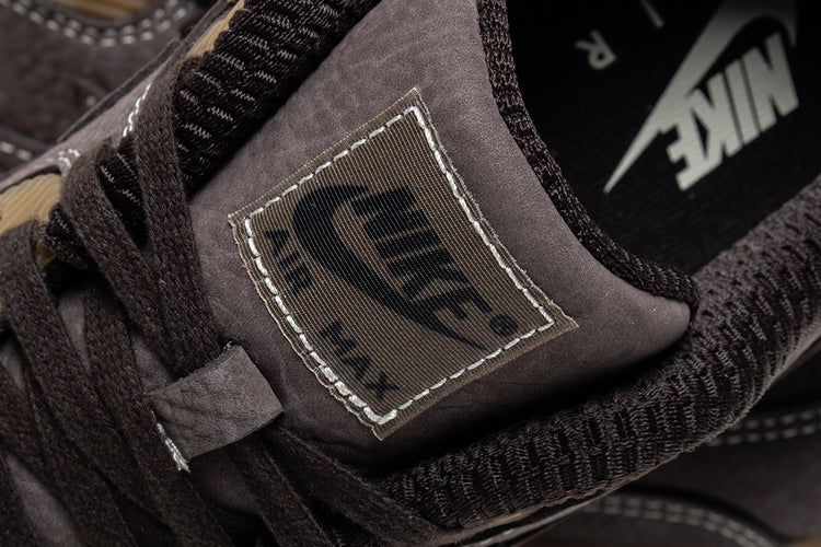 Nike - Air Max 90 SP
Style # IR1953-200
Color : Shadow Brown / Shadow Brown / Buff