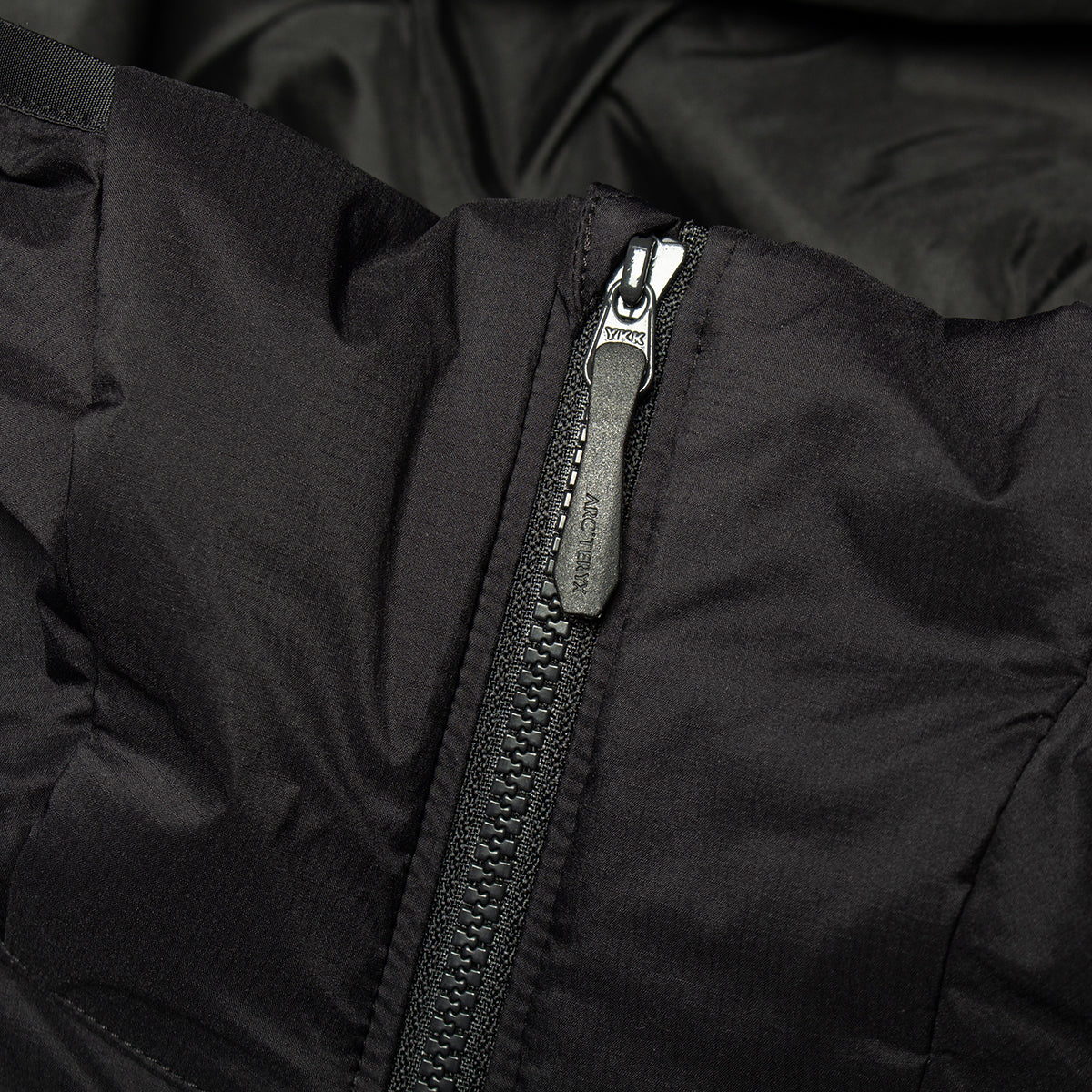 Arc'teryx - Atom Hoodie
Style # X000009556
Color : Black