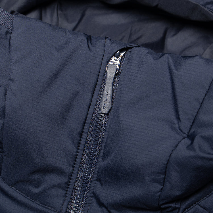 Arc'teryx - Atom Hoodie
Style # X000009556
Color : Black Sapphire