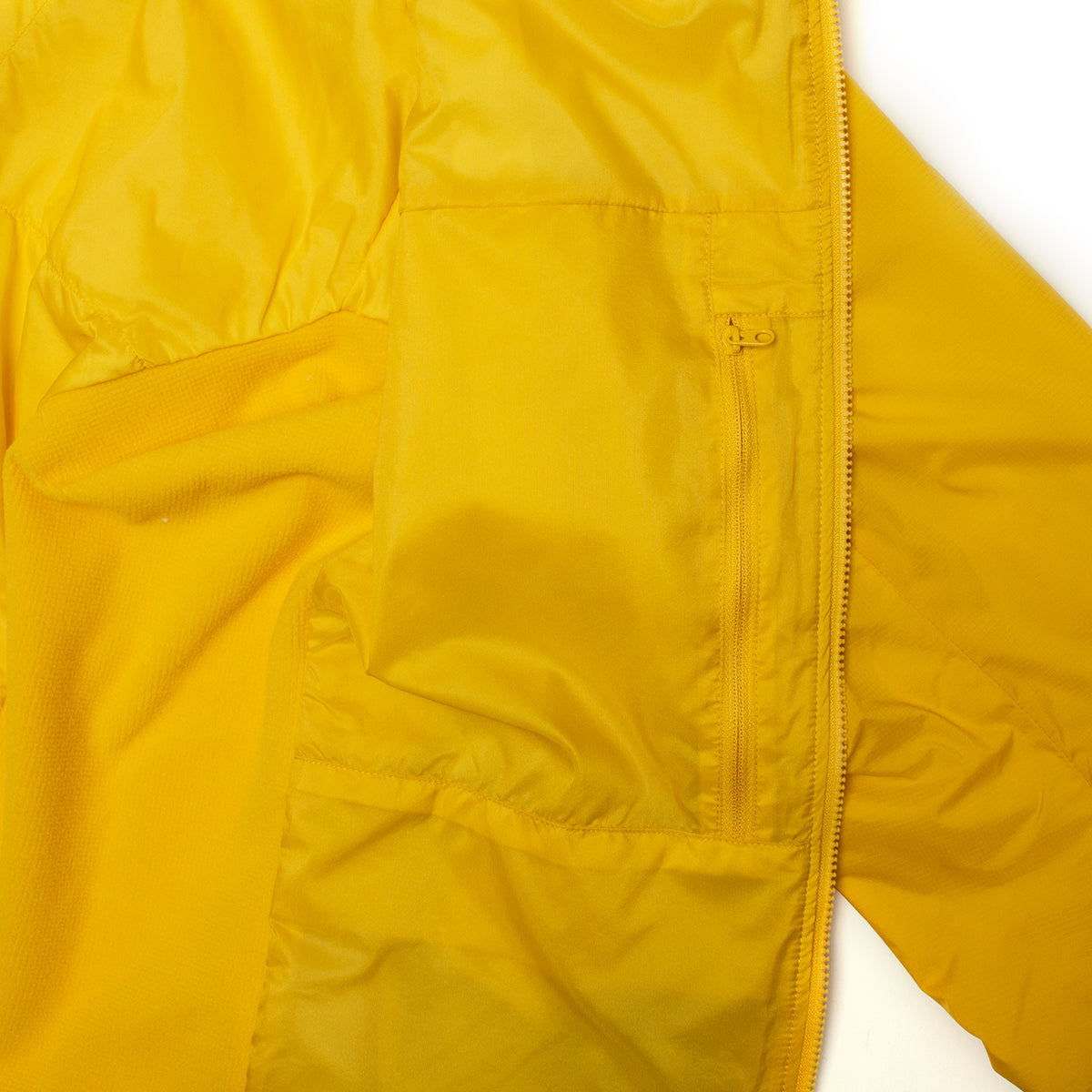 Arc'teryx - Atom Hoodie
Style # X000009556
Color : Larch