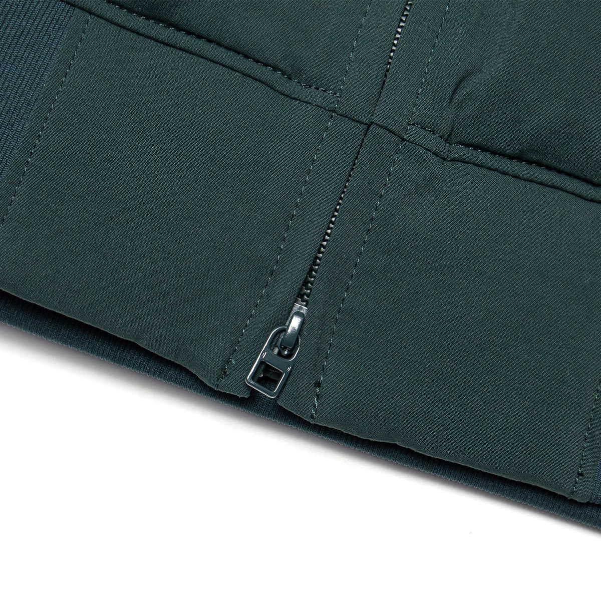 Arc'teryx - Konseal Insulated Jacket
Style # X000010656
Color : Dark Jade