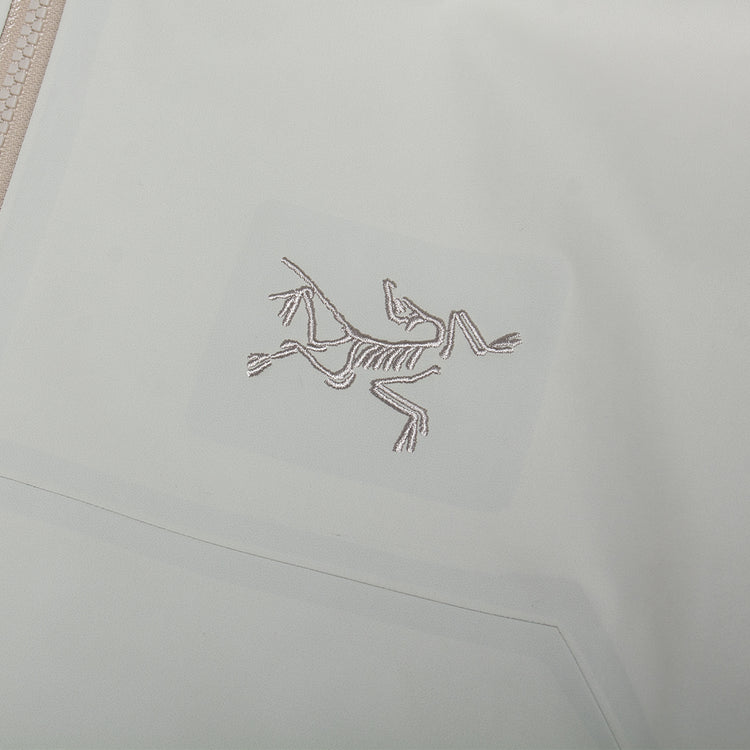 Arc'teryx - Beta Jacket
Style # X000010868
Color : Sea Salt