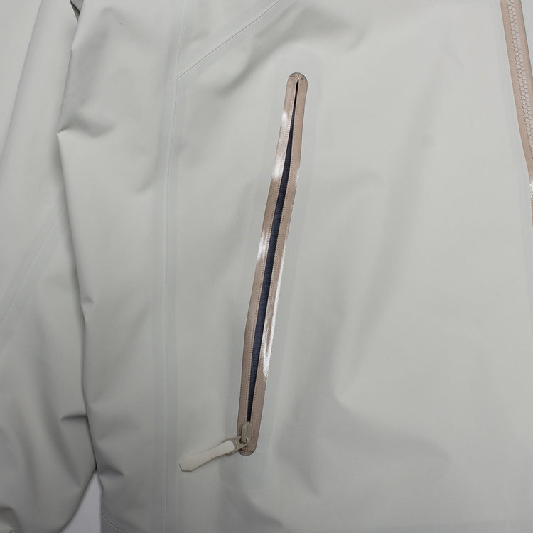 Arc'teryx - Beta Jacket
Style # X000010868
Color : Sea Salt