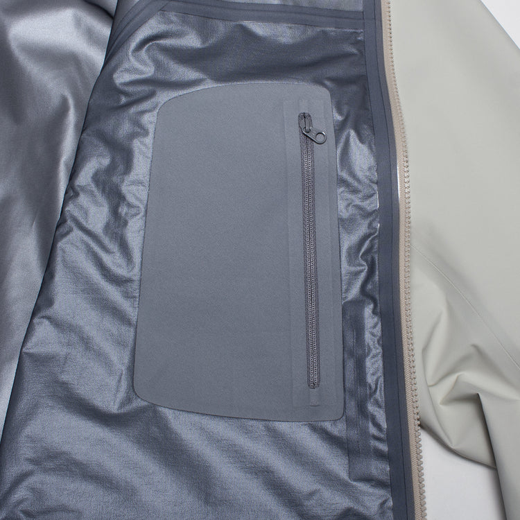 Arc'teryx - Beta Jacket
Style # X000010868
Color : Sea Salt