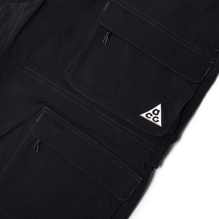 Nike - Women's ACG Smith Summit Pants
Style # HV6391-010
Color : Black / Anthracite / Cool Grey / Summit White