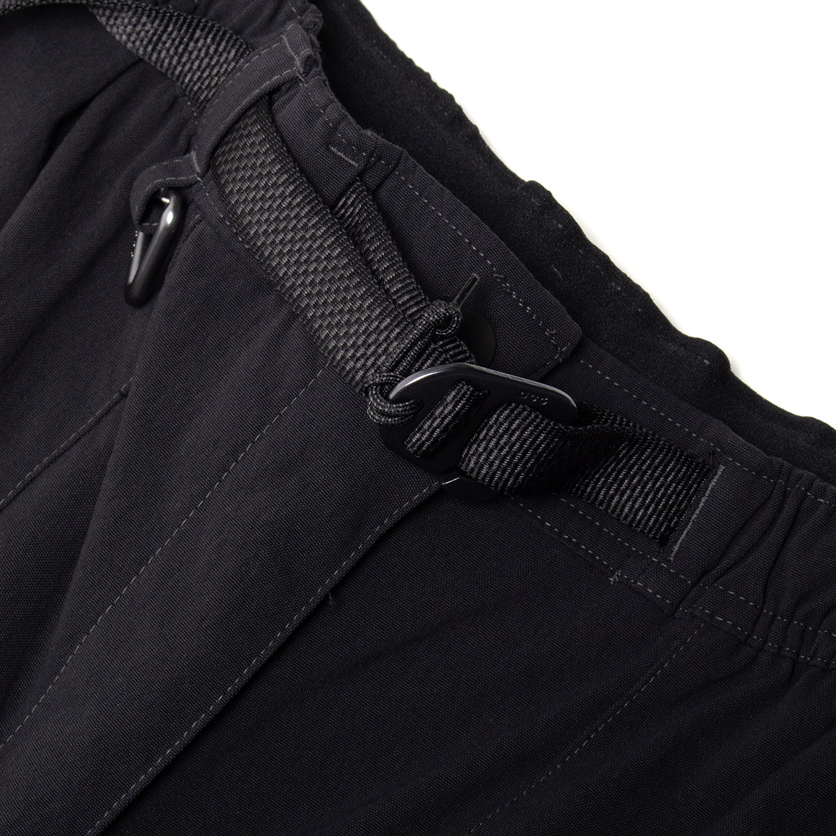 Nike - Women's ACG Smith Summit Pants
Style # HV6391-010
Color : Black / Anthracite / Cool Grey / Summit White